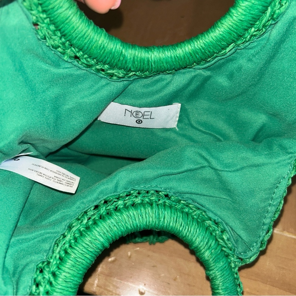 Green Woven Handbag - Picture 2 of 4